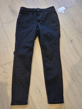 NWT Old Navy Black High Rise Rockstar Skinny Jeans Size 8 Short